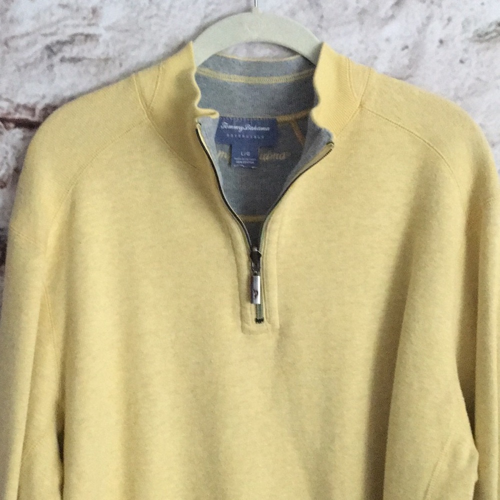Tommy Bahama Reversible 1/4 zip 100% pullover.